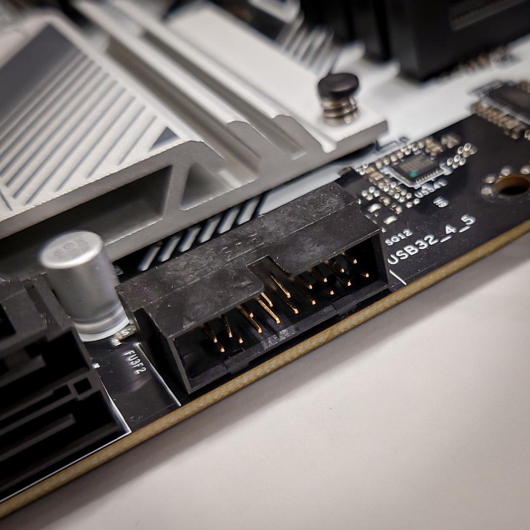 スピード発送・訳あり】ASRock Z790 Pro RS/D4 WiFi付 - メルカリ