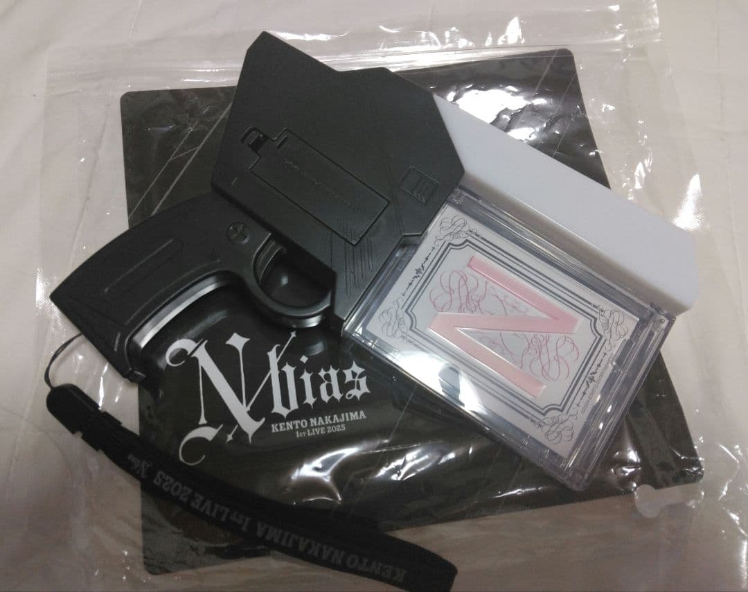 中島健人 『N/bias』ピカレスクの銃口 ペンライト - メルカリ