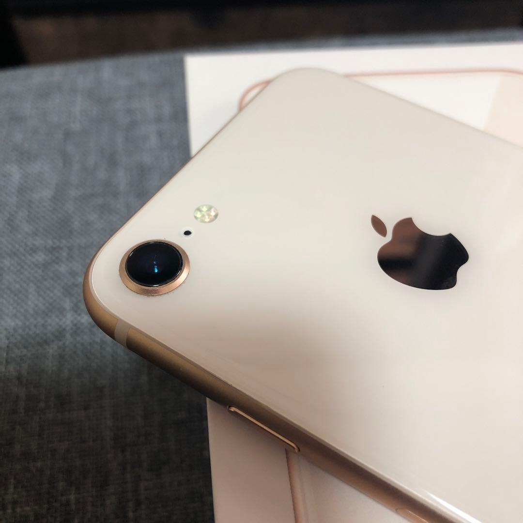 iPhone8 ピンク系ゴールド　64ギガ　外箱あり