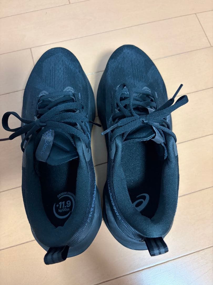 アシックス NOVABLAST 5 24.5cm