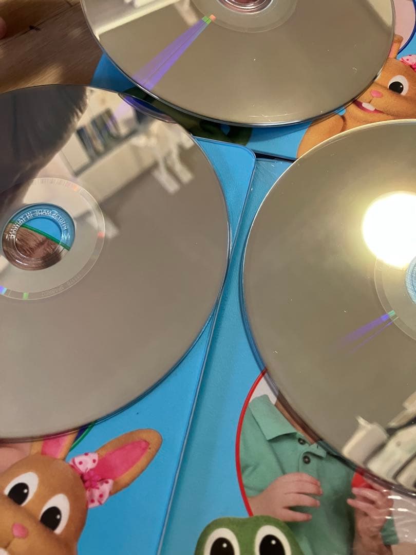 ディズニー英語 最新版 プレイアロング Blu-ray おもちゃ一部 - メルカリ