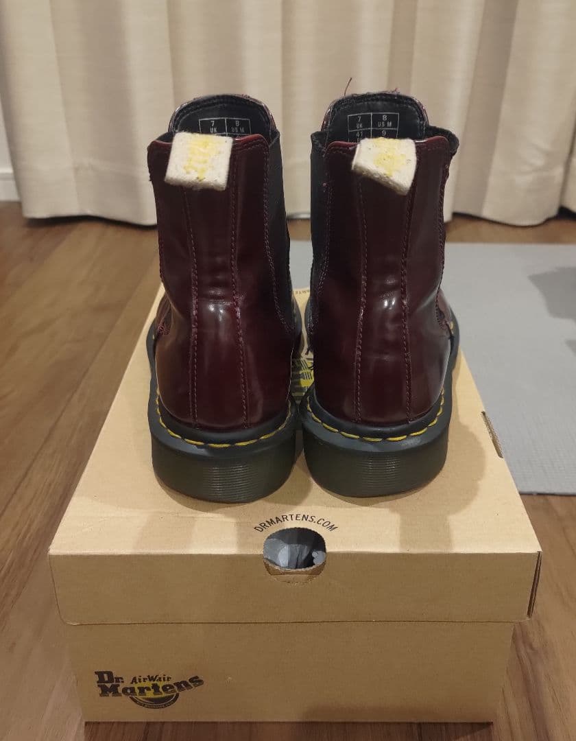 Dr. Martens 2976vegan チェルシー サイドゴアブーツ レッド - メルカリ