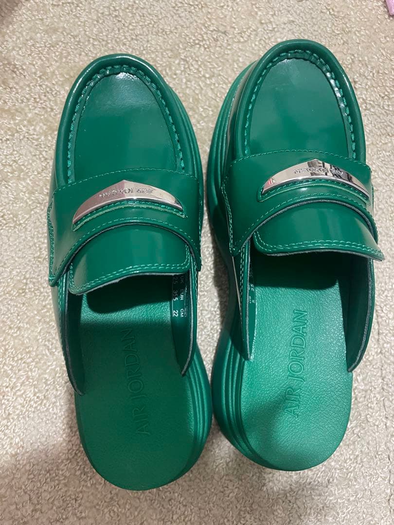 NIKE エアジョーダンミュール グリーン 22cm - メルカリ