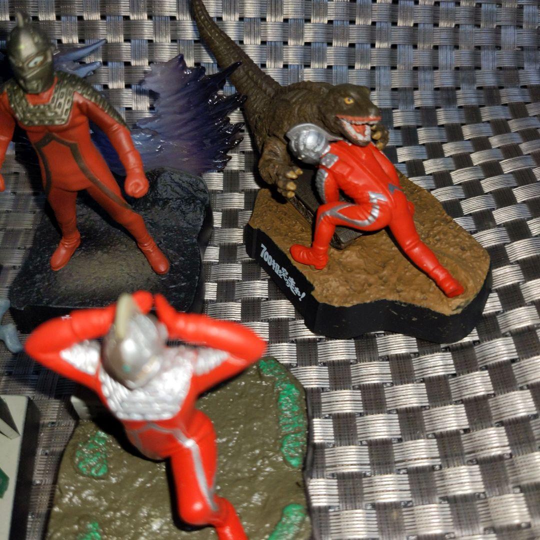 ウルトラ怪獣名鑑」シリーズより~セブン関連5種 - メルカリ