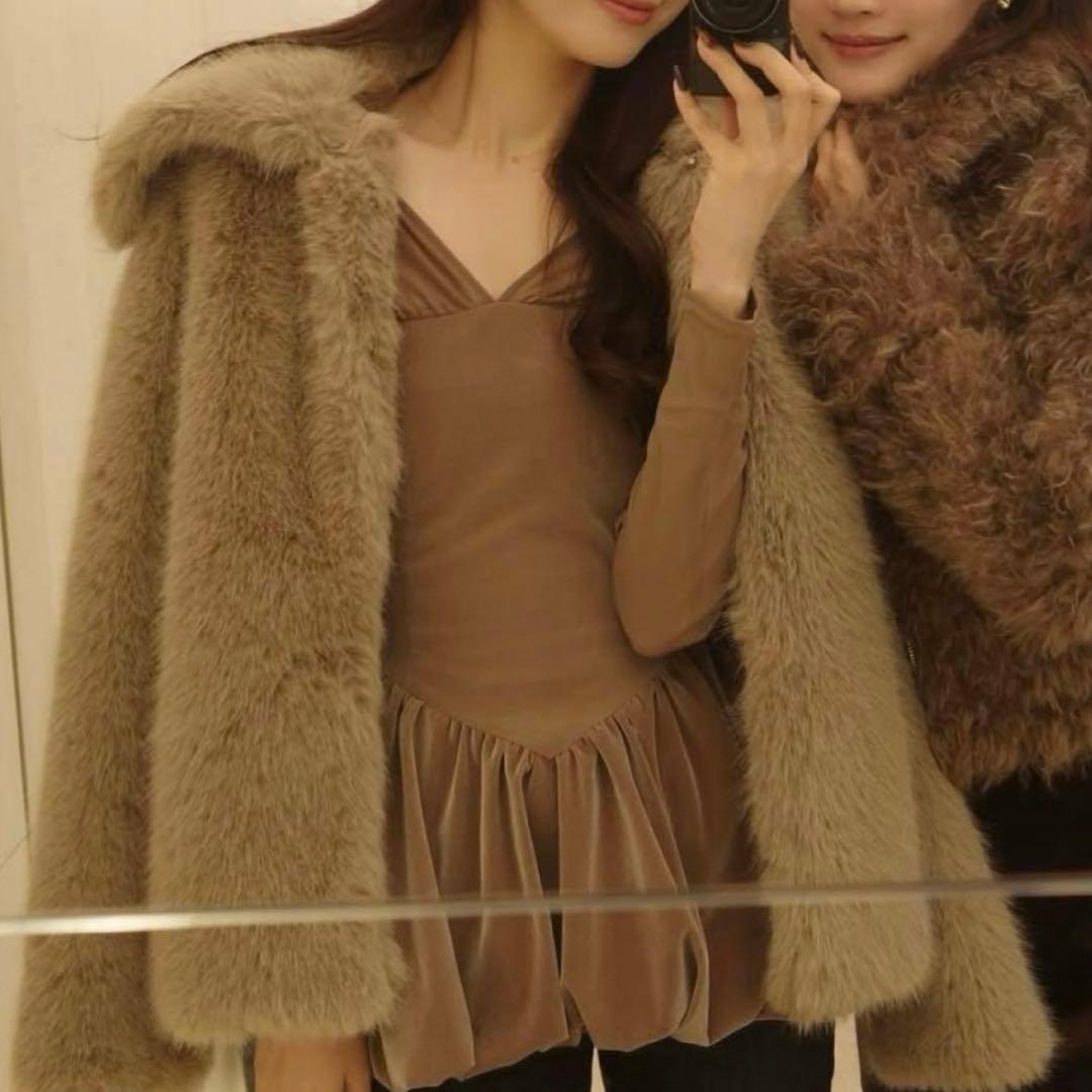 poláura ベロアビスチェバルーントップス 限定色モカ - メルカリ