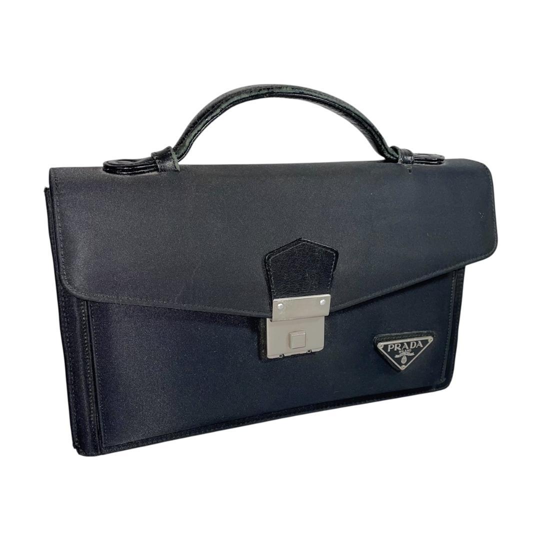 鑑定済 PRADA プラダ ナイロン ブリーフケース 黒 三角ロゴ - メルカリ