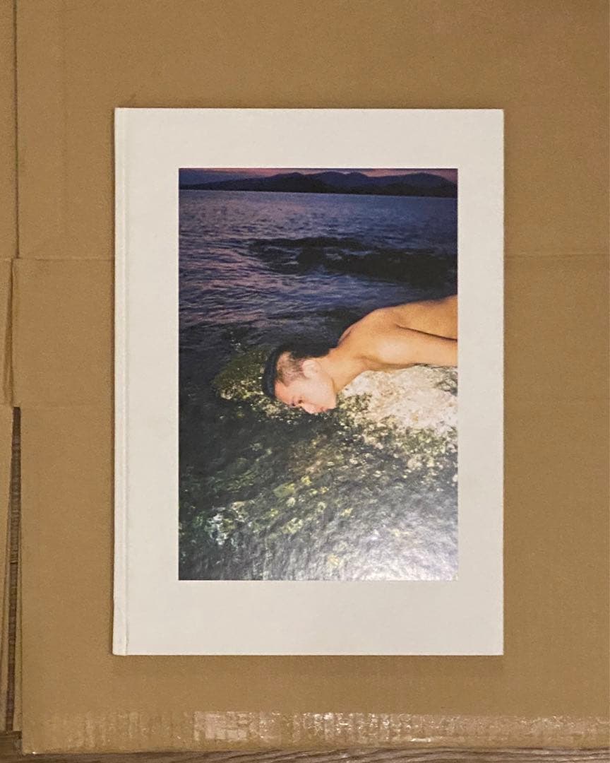 ATHENS LOVE by Ren Hang レン・ハン ATHENS LOVE by Ren Hang – twelvebooks