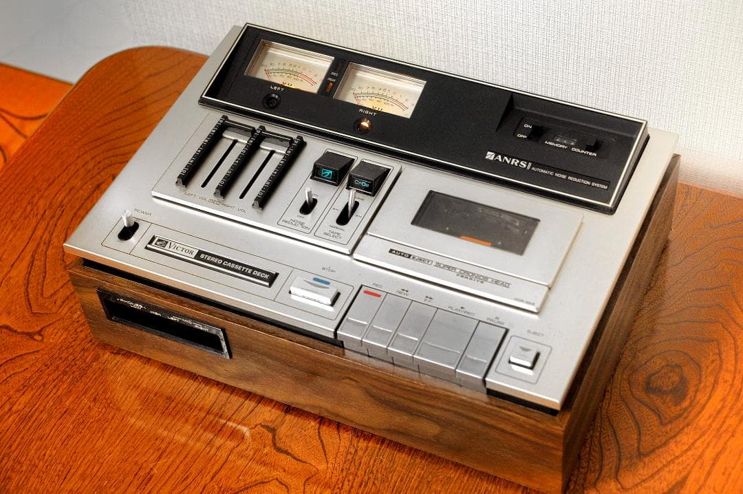 ☆VICTOR STEREO CASSETTE DECK CCR-668 ♪