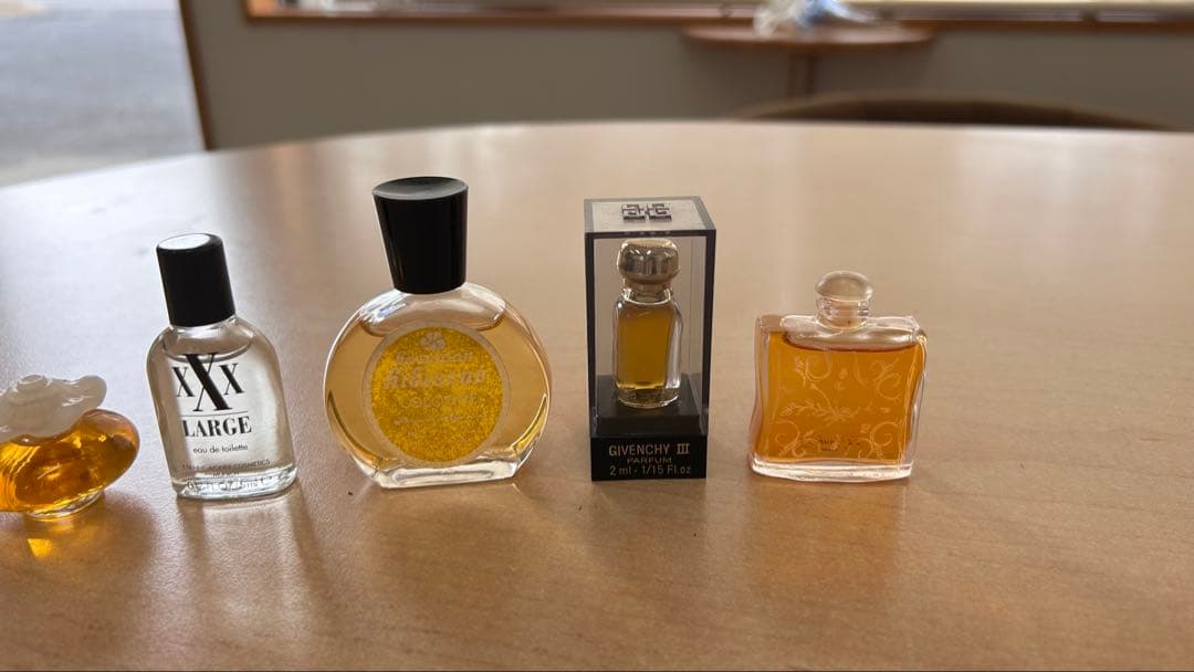 香水まとめ売り - メルカリ
