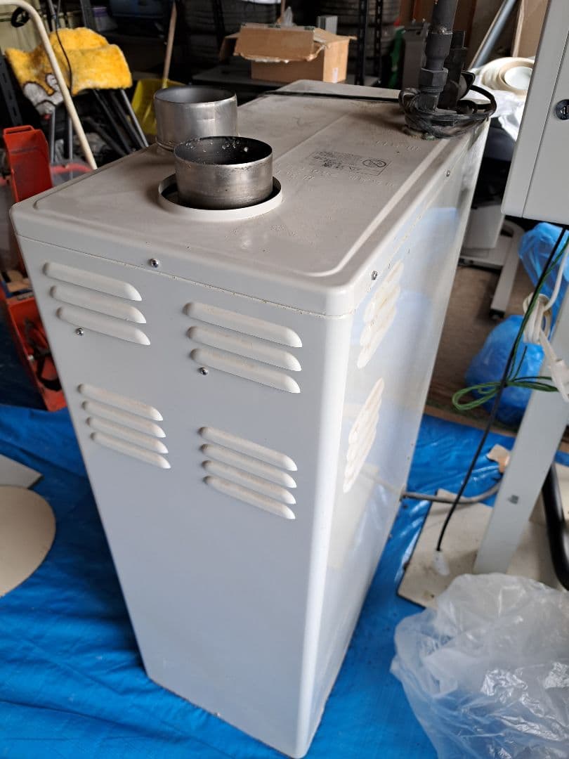 コロナ CORONA石油給湯器 UIB-SA47XP 灯油ボイラー ジャンク - メルカリ