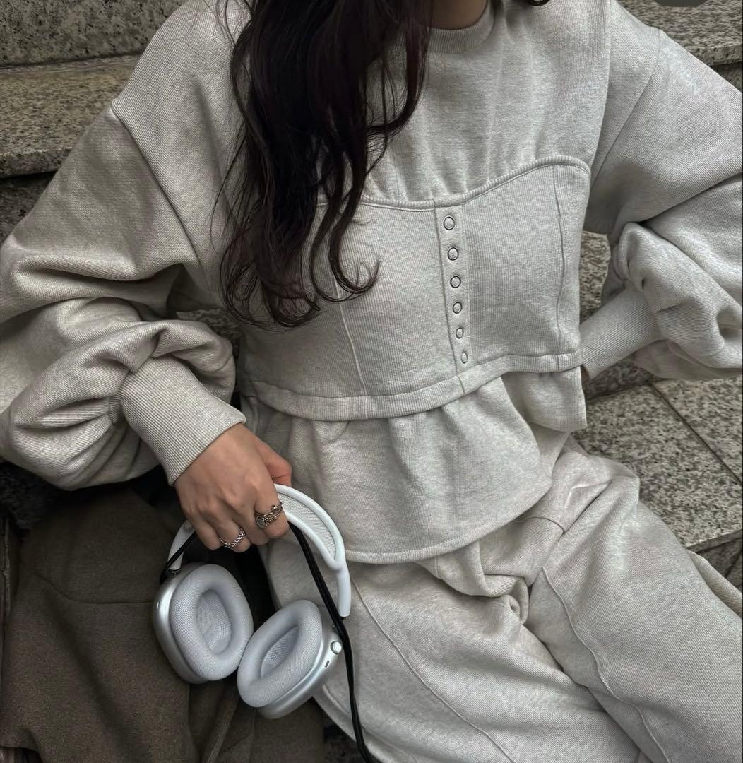 volume sleeve bustier docking sweat グレー Sculpted Bustier - Grey | Levi's® US