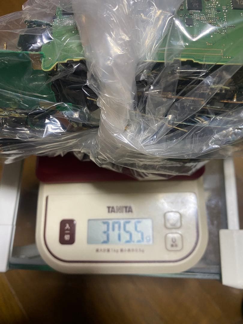 び*ン様 主に携帯電話の基盤　その他もろもろ ジャンク品　1キロ以上