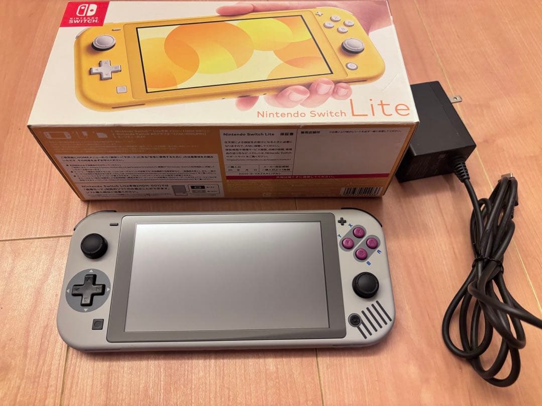 Nintendo Switch Lite　ゲームボーイＧＢ仕様カスタム品 Special Edition Floral Nintendo Switch Lite Flowers Vines