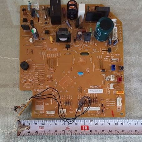 エアコン 霧ヶ峰 マイコン基盤 - メルカリ