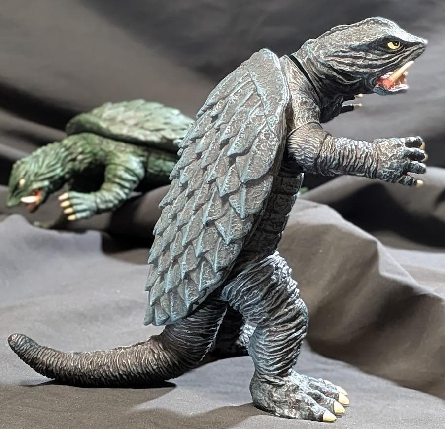 昭和ガメラ・立姿＆四足（エクスプラス）ソフビフィギュア2体セット