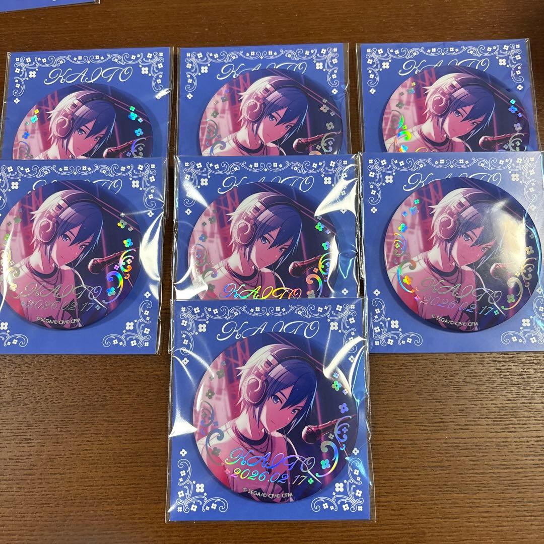 プロセカ KAITO はぴこれ バースデー 缶バッジ - メルカリ