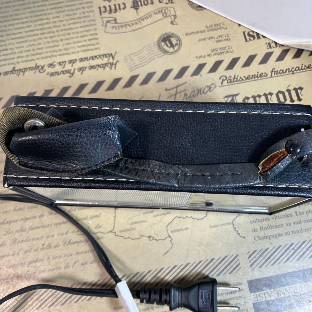 しっかりした音と造り 多分60年以上前のAMラジオ ナショナル R-135