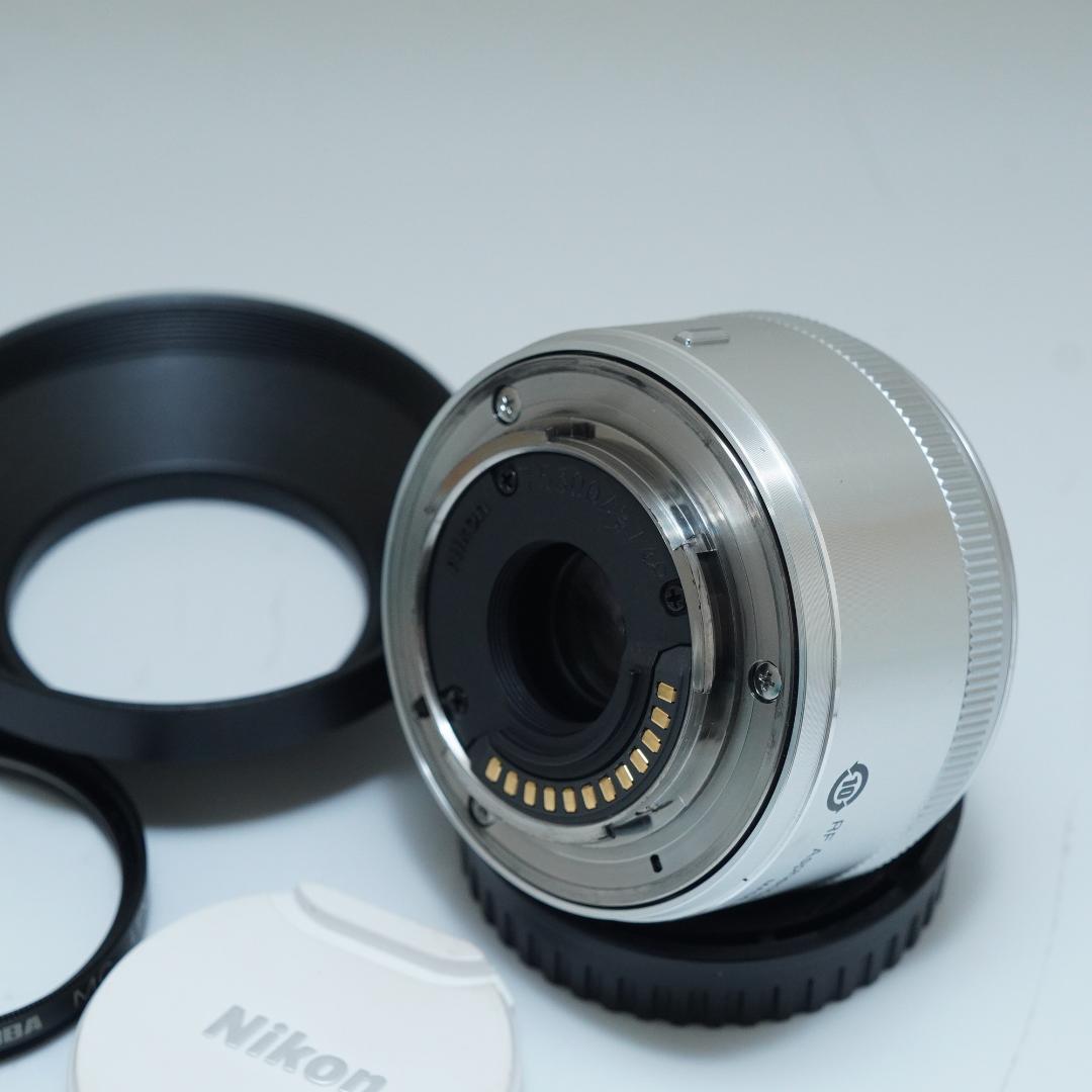 ニコン Nikkor 18.5mm f1.8 単焦点レンズ