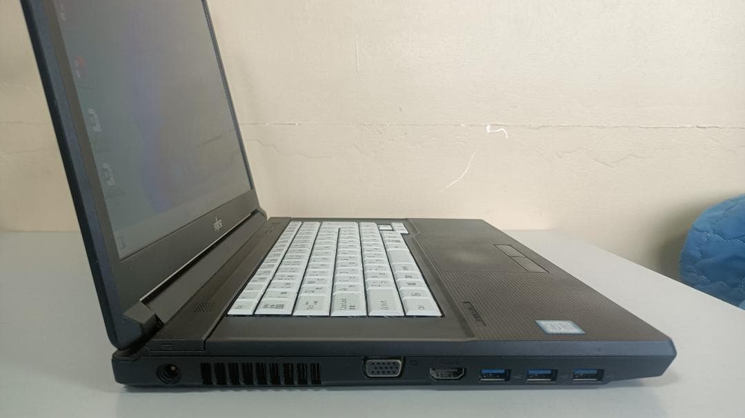 美品ノートパソコンFUJITSU第八世代Corei5 SSD512Gメモリ16G - メルカリ