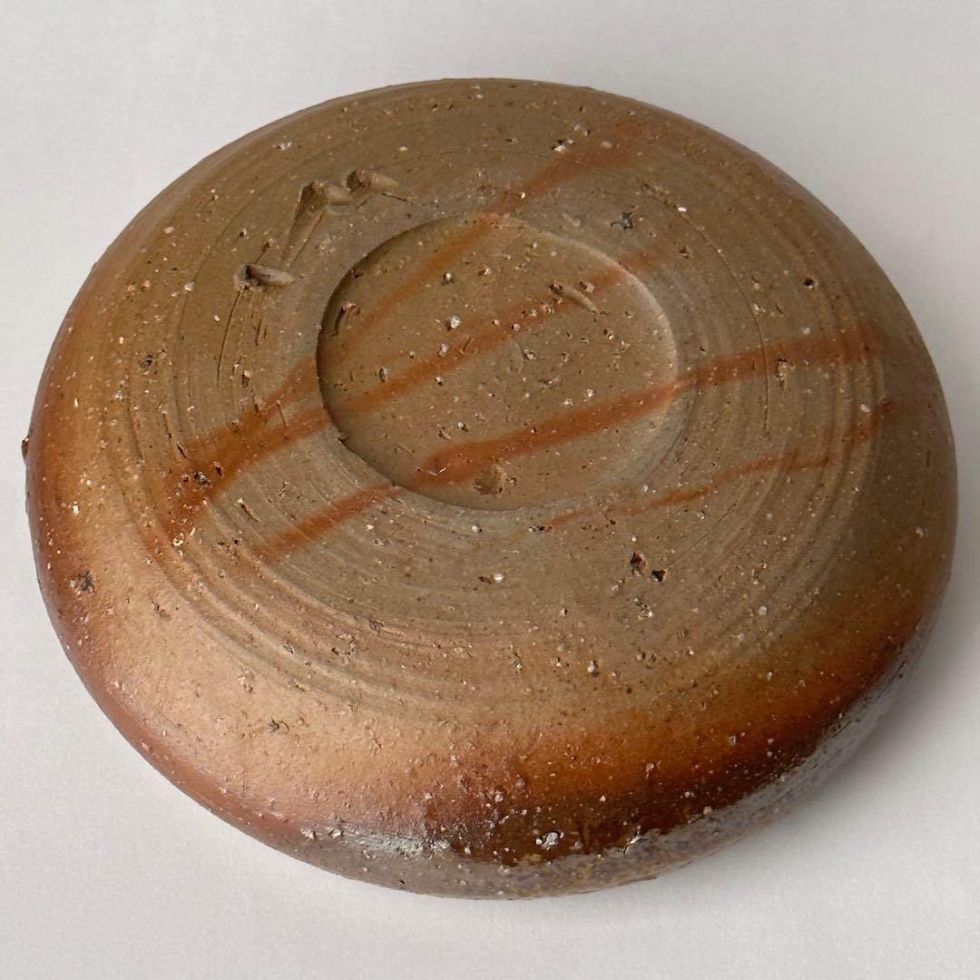 金重まこと 備前 緋襷 丸皿 小鉢 - メルカリ