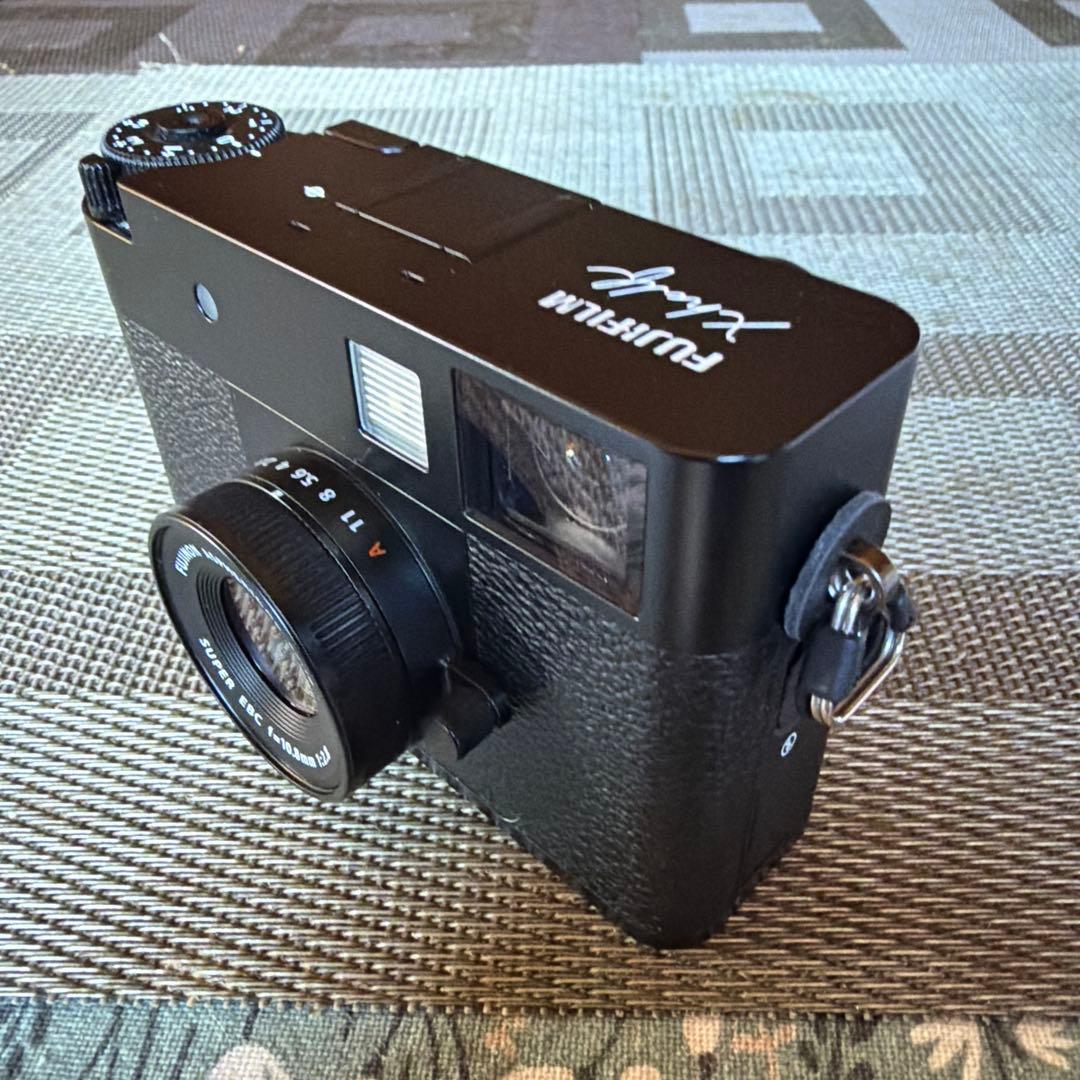 【完動美品】FUJIFILM X-HF1 -B デジタルカメラ X-half