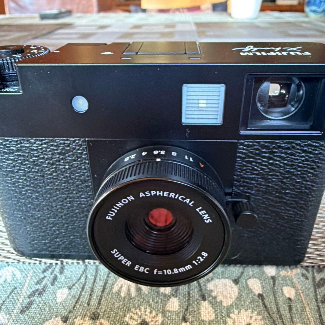【完動美品】FUJIFILM X-HF1 -B デジタルカメラ X-half