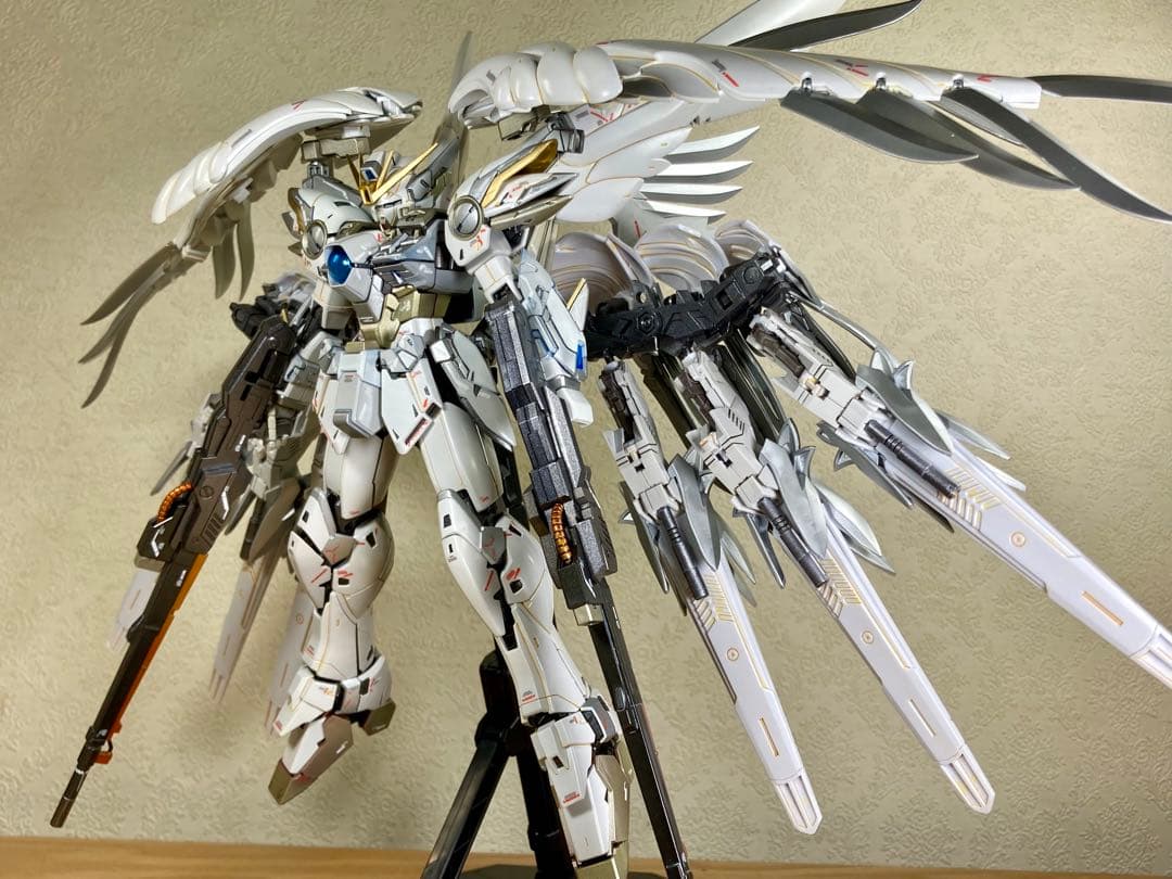 MG ウィングガンダムゼロ EW ver.Ka スノーホワイトプレリュード完成品