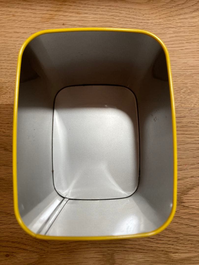 サンリオ おさるのもんきち ゴミ箱 - メルカリ