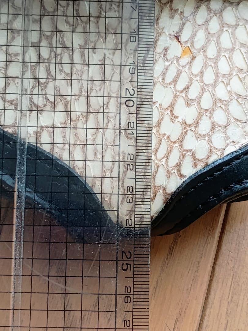 ベストセラーファッション - バイカーズウォレットホルダー コブラ革