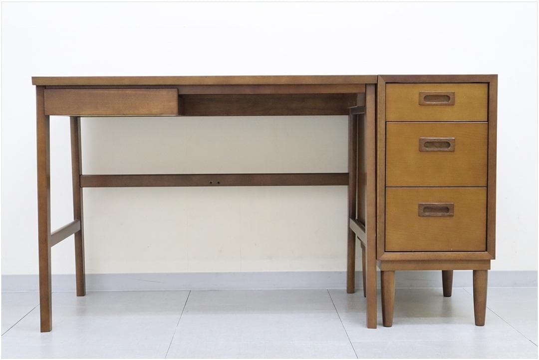 カリモク60 ロクマル デスク 平机 木製 オーク 書斎 (別チェスト購入