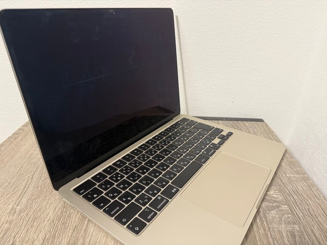 MacBook Air （M2,2022） 16GB/256GB 13㌅ Amazon.co.jp: Apple 2022 13インチMacBook Air: 16GBユニファイド