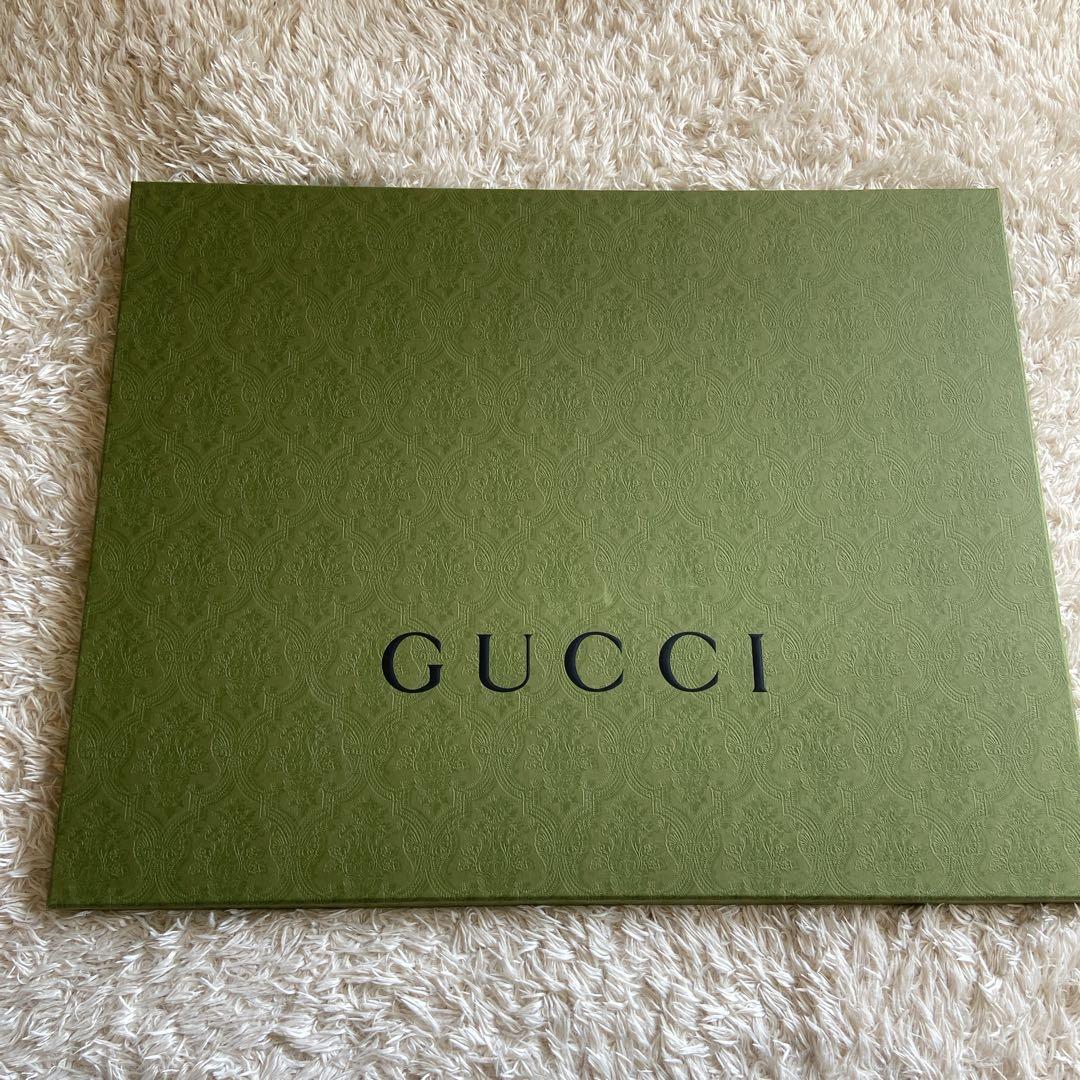 極美品 グッチ プレイスマット ライオン 刺繍 タッセル 742069 箱付