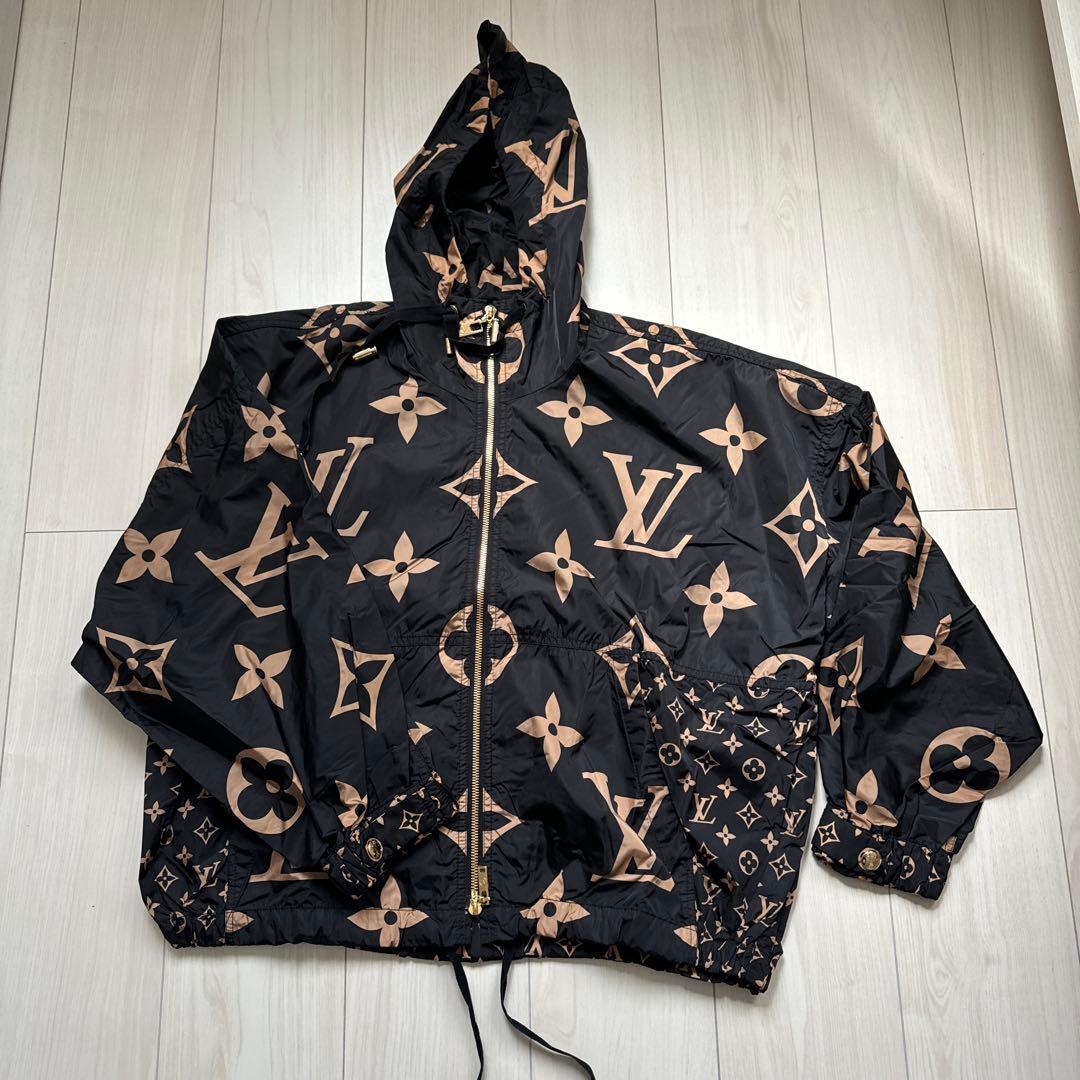 ルイヴィトン モノグラム フーテッドパーカー ナイロンジャケット