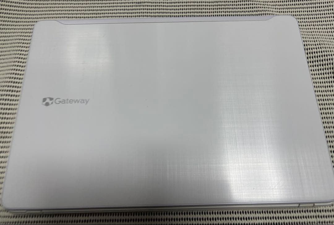 Gateway NE574-55ZM i5-7200U 256GB 8GB - メルカリ