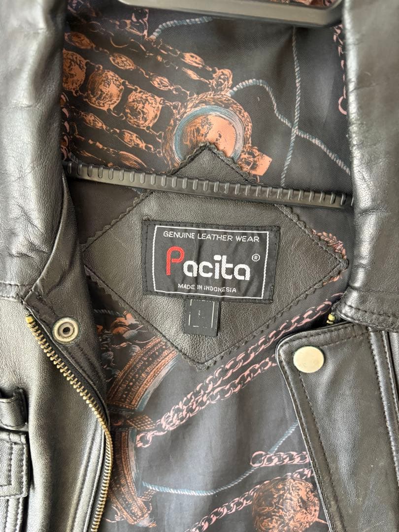 本革】pacita レザーベスト ブラック マルチポケット ヴィンテージ感