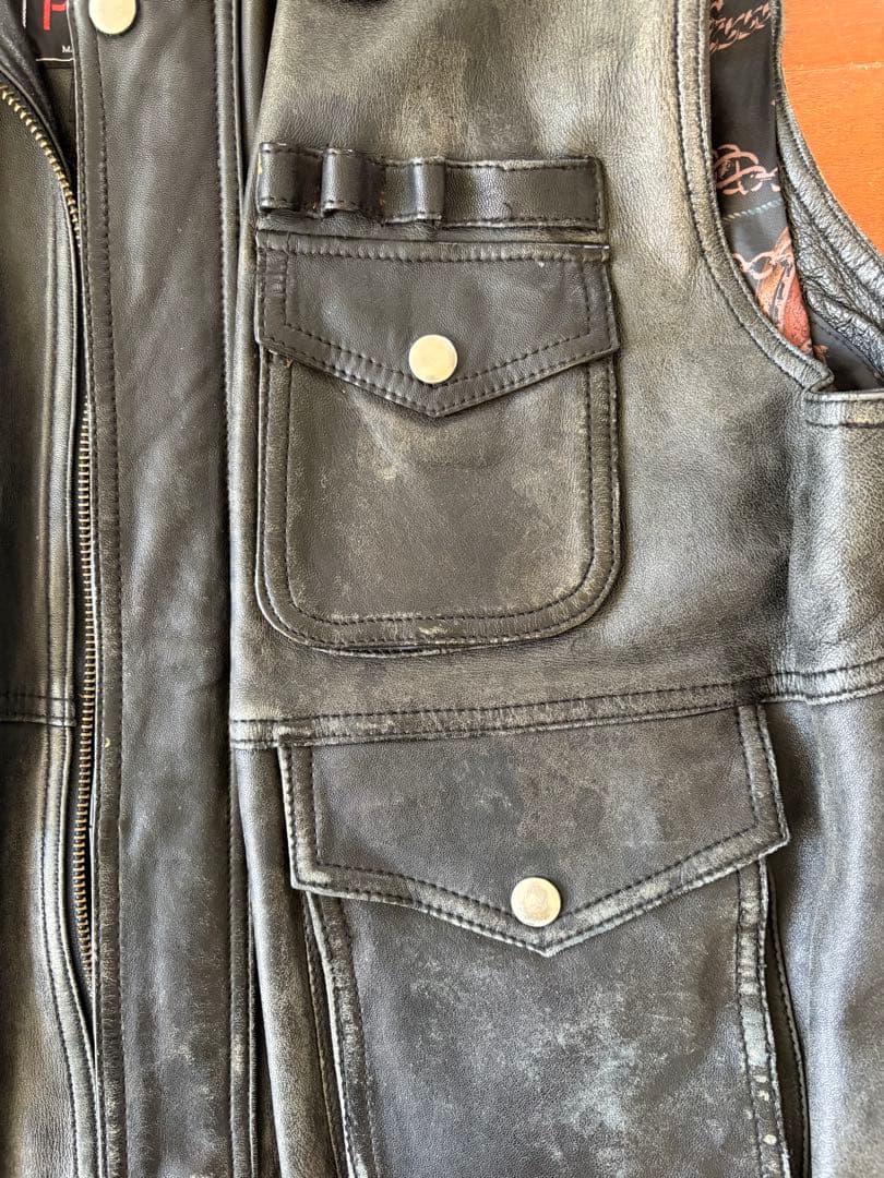 本革】pacita レザーベスト ブラック マルチポケット ヴィンテージ感