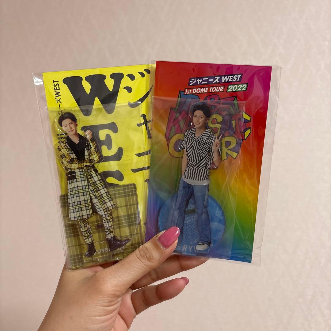 アクリルスタンド WEST. 藤井流星 - メルカリ