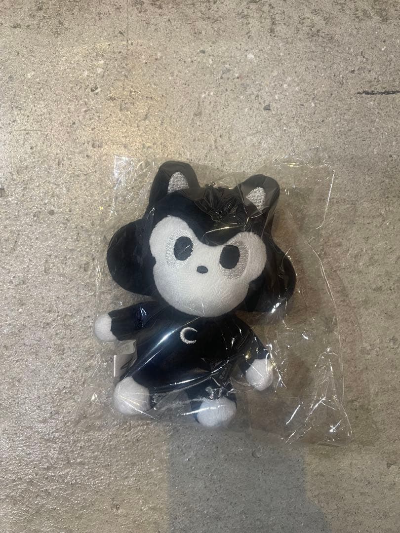 Fukase CAT keychain by TIDE イデタツヒロ - メルカリ