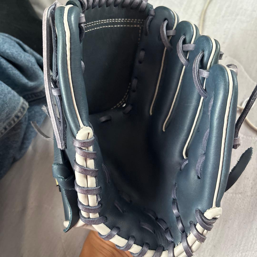 UNDER ARMOUR 軟式グローブ ダークブルー サイン入り