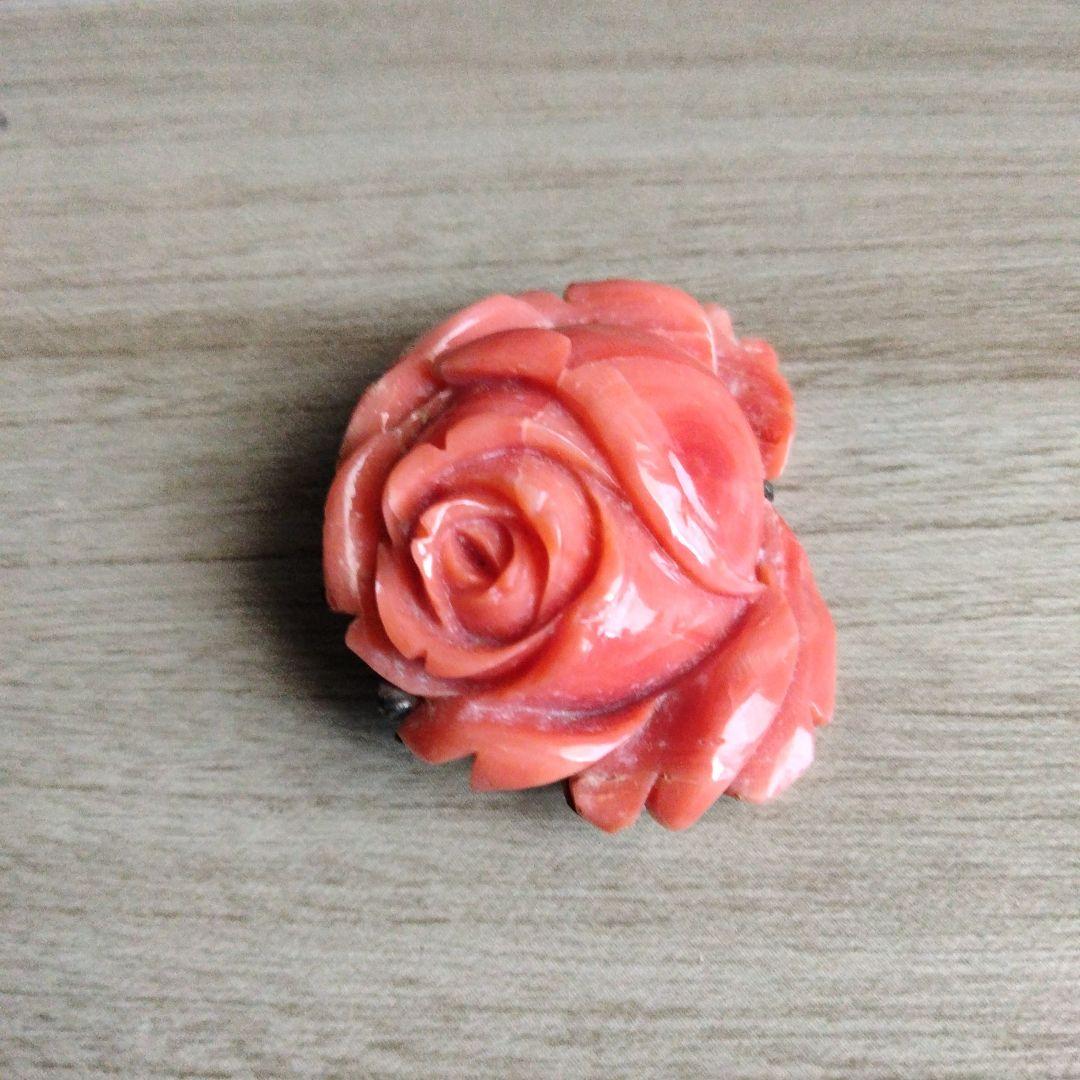 珊瑚 ブローチ 11.4g