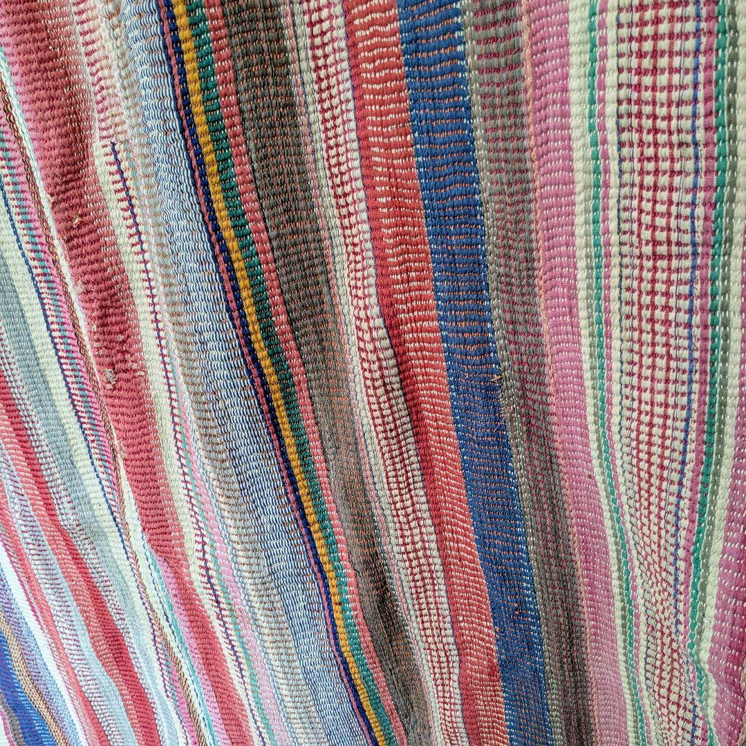 ピンクが映えるストライプ柄のヴィンテージラリーキルト 刺し子 刺繍布