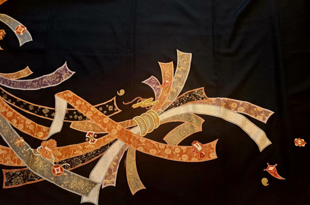 美品❇️豪華金彩手描き駒刺繍 黒留め袖 比翼仕立て 五つ紋 フルセット