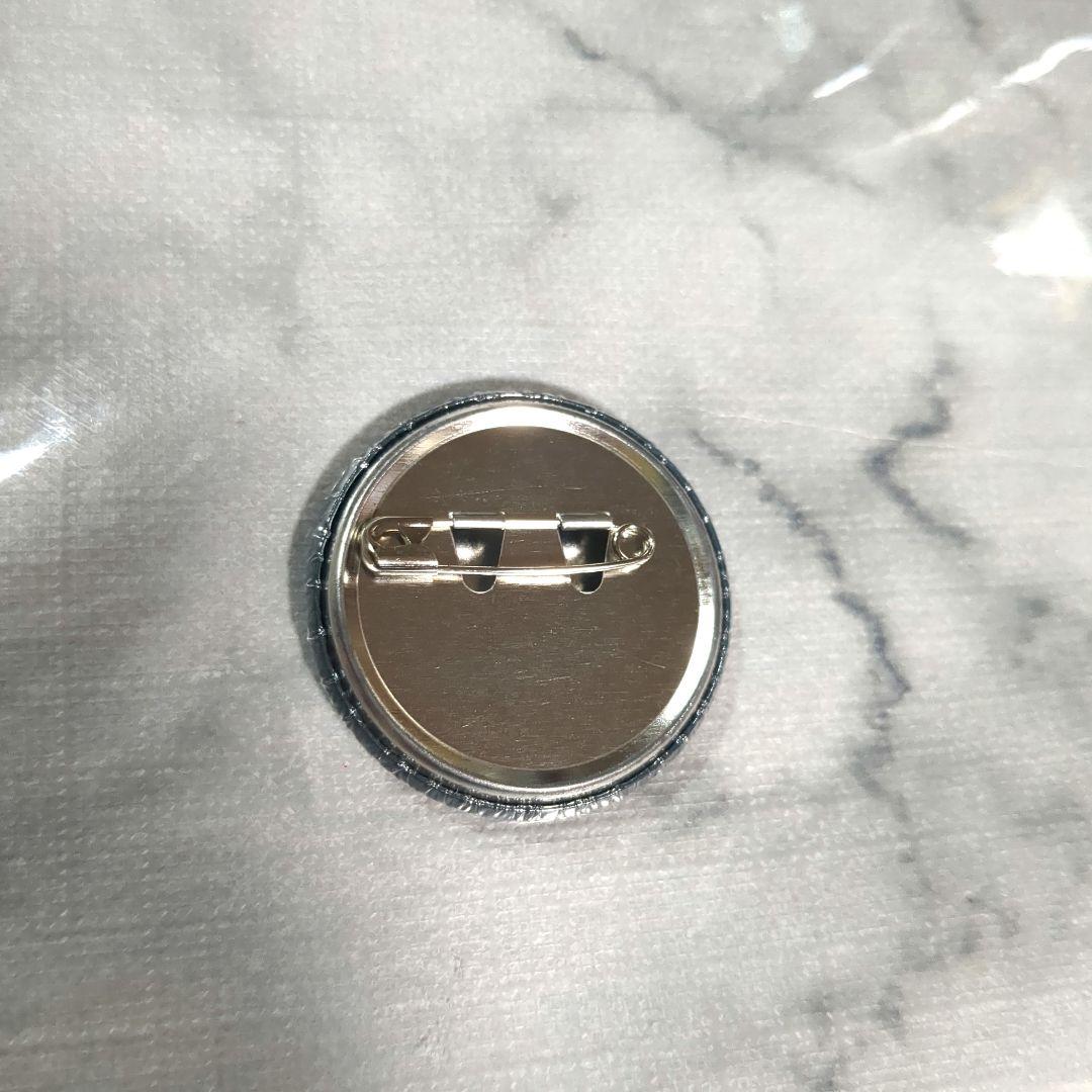 RADWIMPS 青とメメメ公式グッズ 缶バッチ - メルカリ