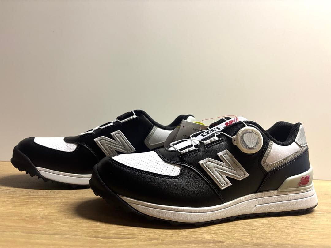 未使用 26.5cm 2E ニューバランスゴルフシューズUGBS574Lホワイト