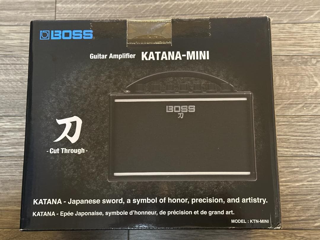 【新品・未開封】BOSS KATANA-MINI ギターアンプ Amazon.co.jp: BOSS/KATANA-MINI KTN-MINI ボス ギターアンプ 電池駆動
