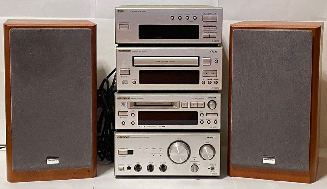 ONKYO INTEC205 ミニコンポ Amazon.co.jp: ONKYO INTEC205 ミニコンポ シルバー BASE-TX5(S