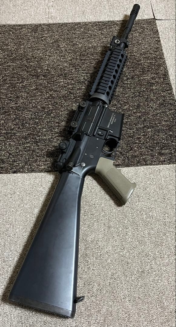 SR-16 メタルレシーバー電動ガン 東京マルイベース
