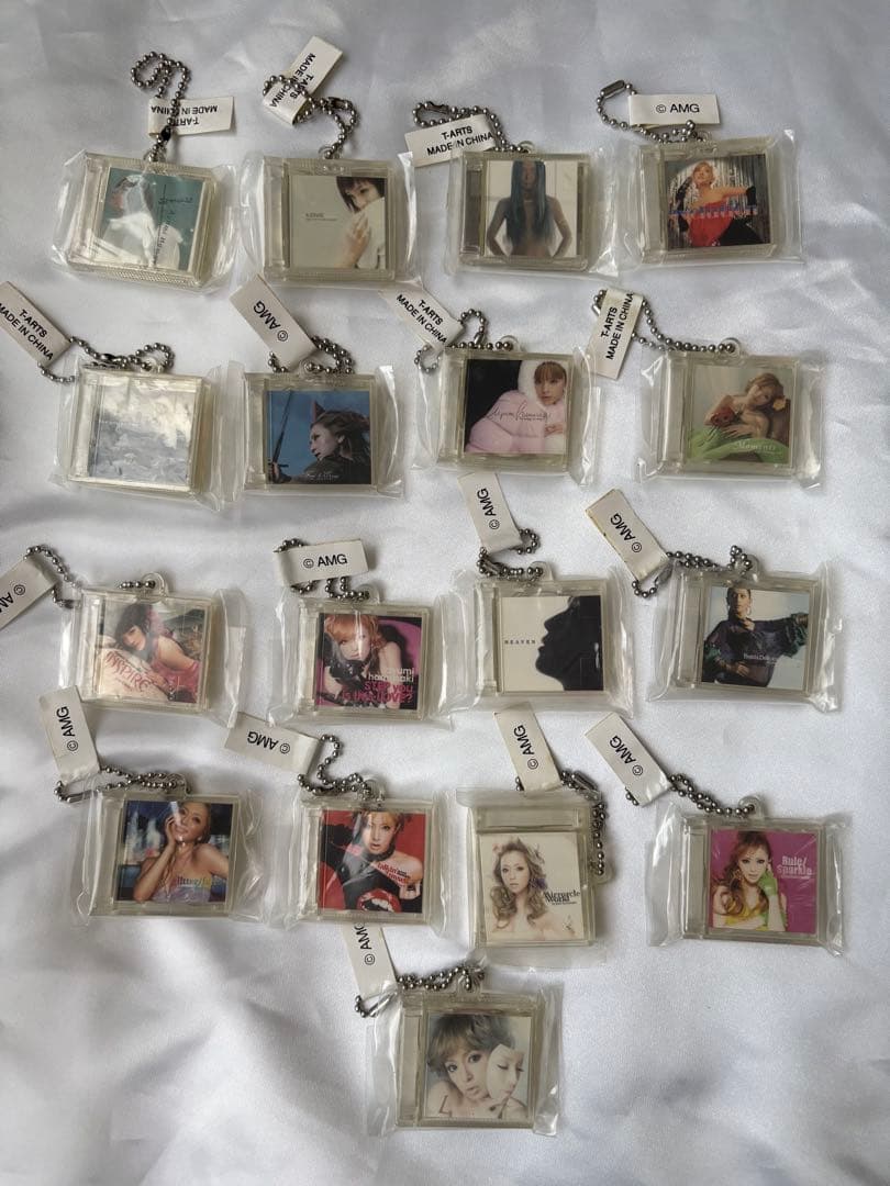 【Kazuto85さま専用】浜崎あゆみ CD ミニチュア キーホルダー ガチャ 浜崎あゆみ ガチャ CDキーホルダー コンパクトCD キーチェーン CD風の