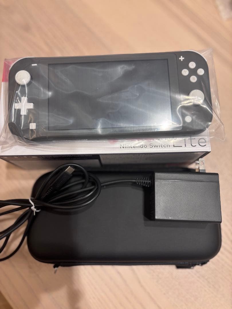 らいあん Nintendo Switch Lite グレー Nintendo Switch Lite - Gray - REFURBISHED - Hardware - Nintendo