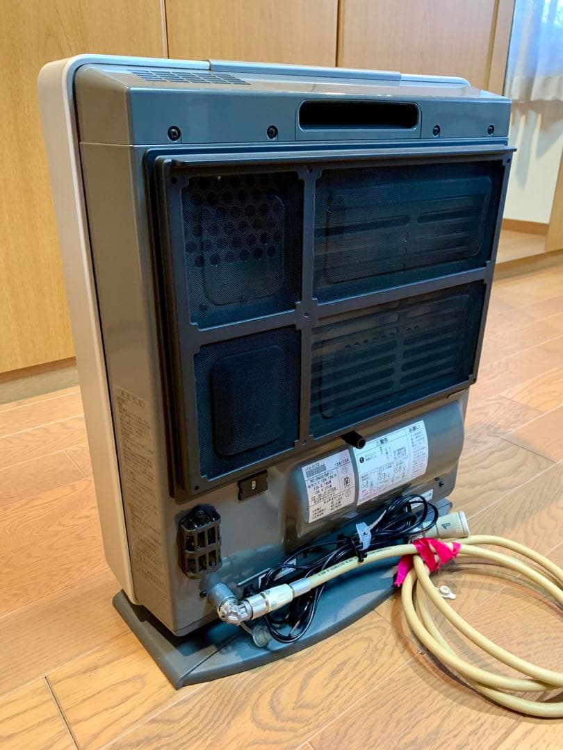 超美品 ガスファンヒーター 11畳〜15畳 除菌イオンによる空気